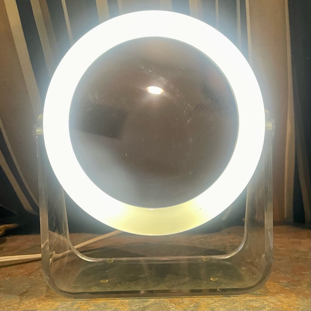 Vintage 70’s Chrome Jerdon Lighted Vanity Mirror With Magnification Lucite Base